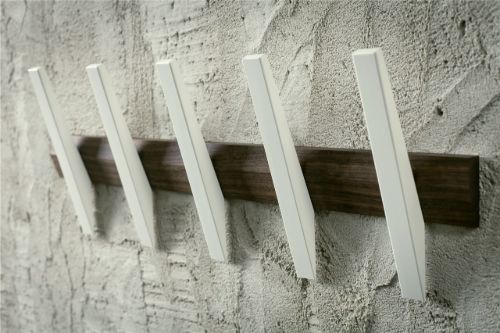 Hoigaard Tangent-5 Garderobenständer B: 64 cm – Walnuss