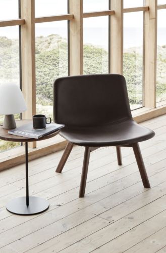 Fredericia Furniture 6755 Pal Beistelltisch 44x45 cm – Walnuss/Schwarzer Stahl
