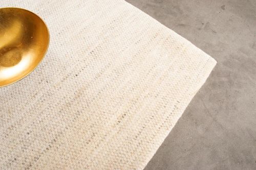 HC Carpets Helsinki Handgefertigter Teppich 140x200 cm - Elfenbein