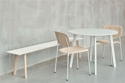 HAY CPH Deux 215 Bench 140 x 35 x 45 cm – lackierte massive Eiche/perlweißes Laminat