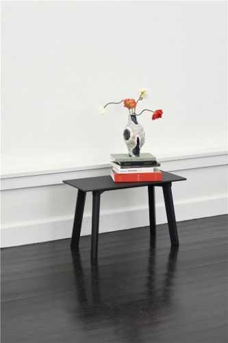 HAY CPH Deux 215 Bench 75 x 35 x 45 cm – lackiertes massives Eichenholz/Tintenschwarzes Laminat