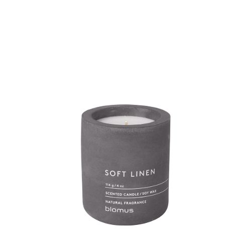 Blomus Fraga Scented Candle S Ø: 6,5 cm - Soft Linen/Magnet OUTLET