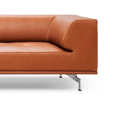 Fredericia Furniture Delphi Elements Sofa mit Chaiselongue L: 325 cm – Cognac 95/Aluminium