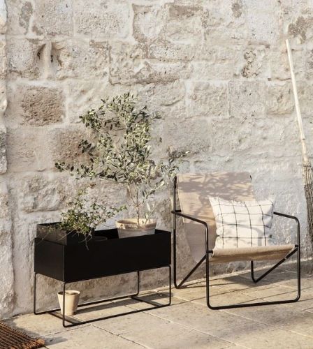 Ferm Living Pflanzkasten groß 34 x 77 cm – Schwarz