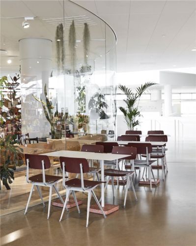 HAY Terrazzo-Tisch 60x60 cm – Roter Terrazzo