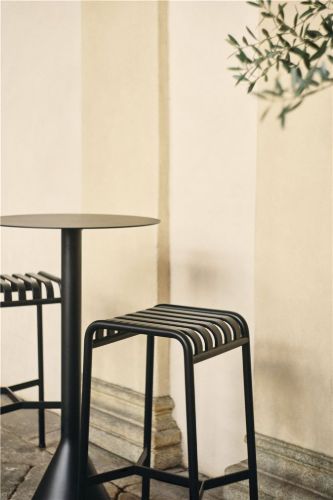 HAY Palissade Cone Tisch hoch Ø: 60 cm – Anthrazit