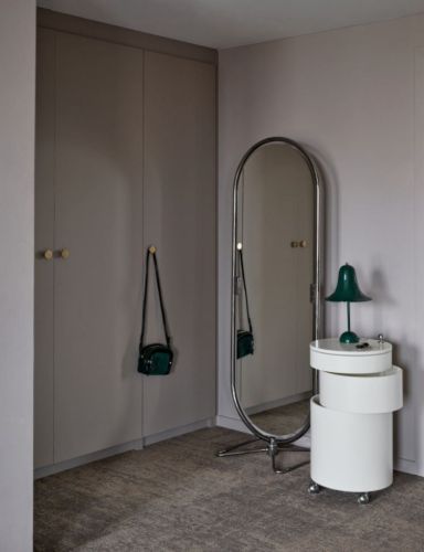Verpan System 1-2-3 Spiegel mit Butterfly-Basis 59x169 cm