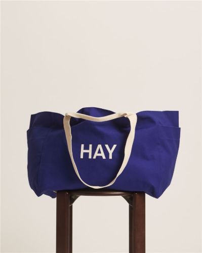 HAY Weekender Groß 38x53 cm - Elektroblau