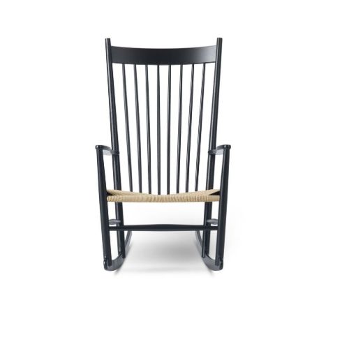 Fredericia Furniture 16000 J16 Wegner Schaukelstuhl SH: 42 cm – Schwarz lackierte Eiche/Schwarzes Korbgeflecht