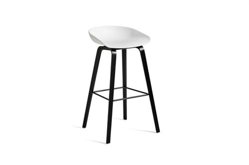 HAY AAS32 Barstol High  - Black Stained Oak Veneer / White / Footrest Black Powder Coated Steel