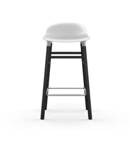 Normann Copenhagen Form Barhocker SH: 65 cm – Weiß/Schwarze Eiche