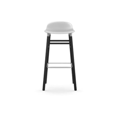 Normann Copenhagen Form Barhocker SH: 75 cm – Weiß/Schwarze Eiche