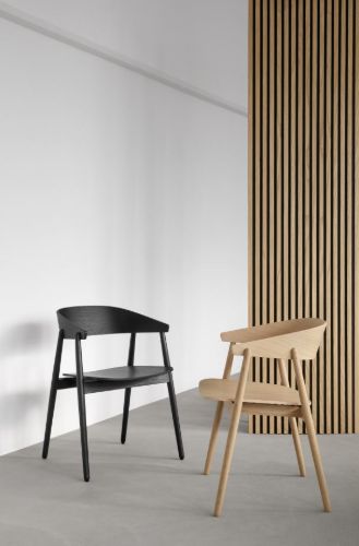 Andersen Furniture AC2 Stuhl SH: 43,5 cm – Lackierte Eiche/Eiche