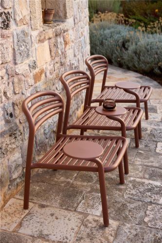 Cane-line Outdoor Bliss Loungestuhl m. Beistelltisch - Aluminium/Desert Red