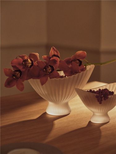 Ferm Living Fountain Glasschale 19 - Mattiertes Glas