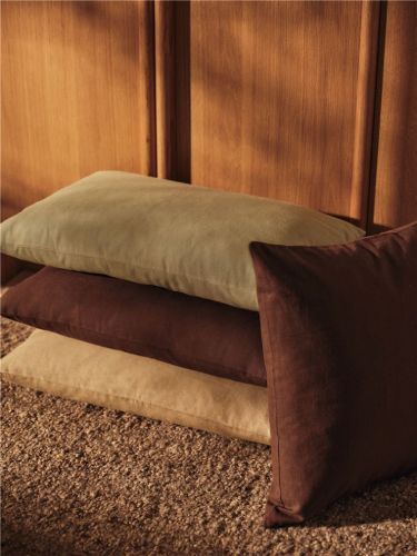 Ferm Living Sen Kissen 40x60 cm - Dunkle Schokolade