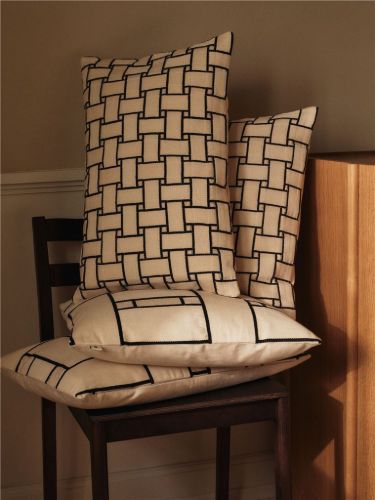 Ferm Living Lattice Offset Kissen - Baumwolle/Off-White/Schwarz