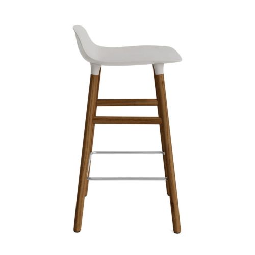 Normann Copenhagen Form Barhocker SH 65 cm- Walnuss/Warm Grey