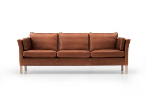 Mogens Hansen 2225 3 Pers Sofa L: 218 cm - Cognac Loke Læder /Firkantede Egetræsben