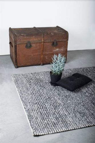 HC Carpets Dublin Handgewebter Teppich 140x200 cm - Dunkelgrau
