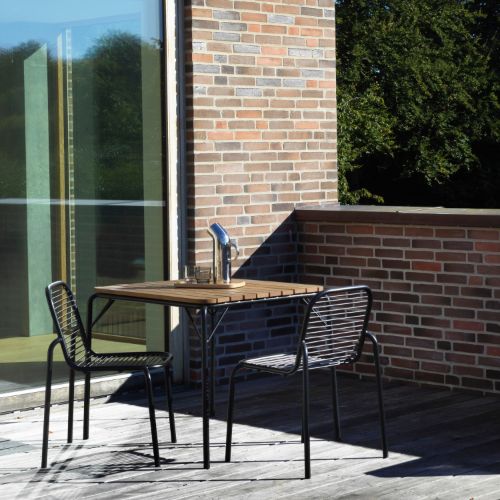 Normann Copenhagen Outdoor Vig Robinien Tisch 90x90 cm - Schwarze Robinie