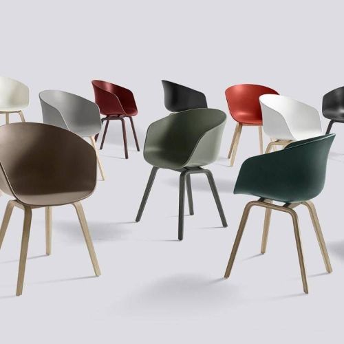 HAY AAC 22 About A Chair SH: 46 cm – Schwarz lackiertes Eichenfurnier/Schwarz