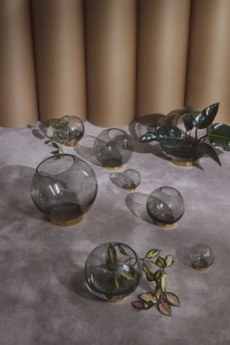 AYTM Globe Vase Ø: 21 cm - Schwarz/Gold OUTLET
