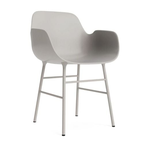 Normann Copenhagen Form Esszimmerstuhl m. Armlehnen - Pulverbeschichteter Stahl/Warm Grey