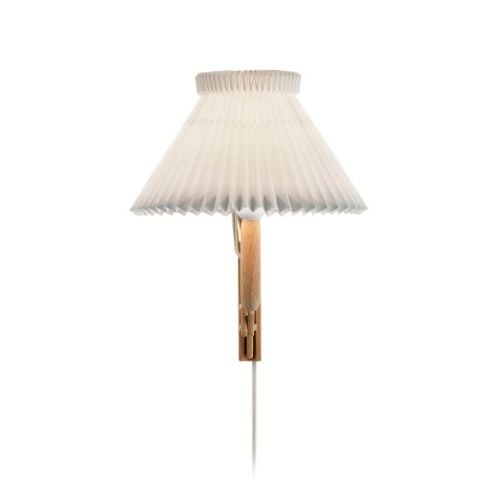 Le Klint 224 1/17 Scherenlampe für Wand H: 31 cm - Helle Eiche / Standardschirm