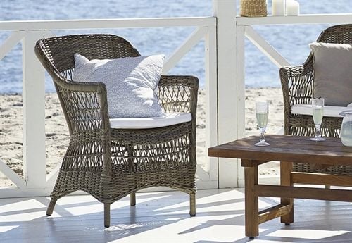 Sika-Design Charlot Exterior Gartenstuhl inkl. Kissen SH: 46 cm – Antikgrau/CY101 Weiß