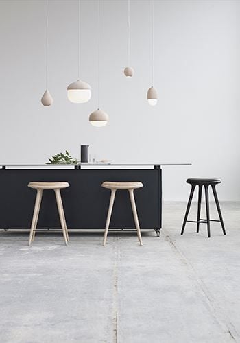 Mater Hochhocker H: 69 cm - Geseifte Eiche / Naturleder