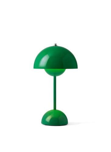 &Tradition Flowerpot VP9 Tischlampe H: 29,5 cm - Signalgrün...