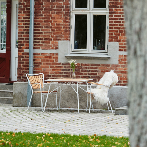 Mandalay Marguerit Gartentisch 83x83 cm - Teak/Weiß