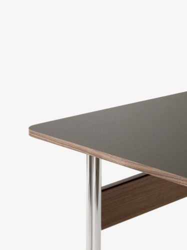 &Tradition Pavilion Schreibtisch AV16 130x65 cm - Chrom/Kohlegrau 4166/Nussbaum