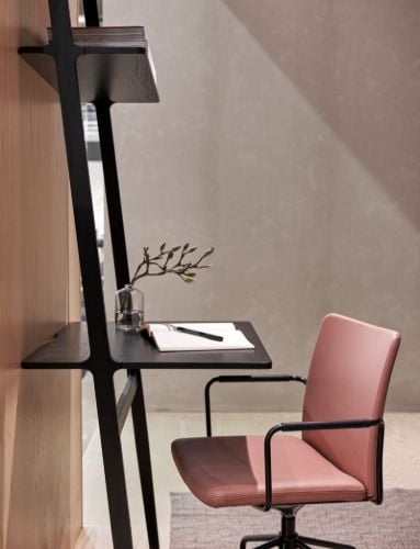 Swedese Libri Schreibtisch H: 227 cm – Weiß lackierte Esche