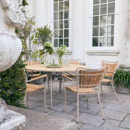 Mandalay Daisy Gartentisch Ø: 140 cm – Teak/Taupe 
