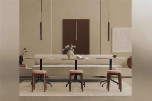 Audo Copenhagen Tubulaire Pendelschiene 5 B: 130 cm - Aluminium/Eloxiert bronziert