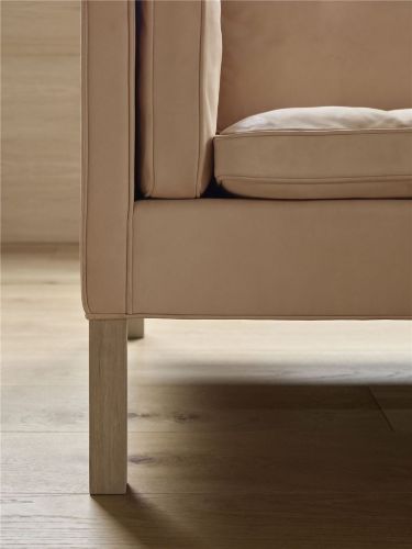Fredericia Furniture 2213 Mogensen 3 Pers. Sofa L: 221 cm – Vegeta 90 Leder/geölte Eiche