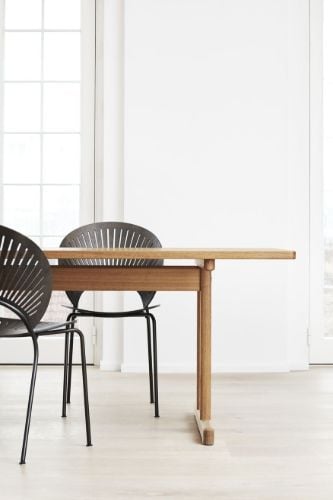Fredericia Furniture 3396 Trinidad Polsterstuhl SH: 46,5 cm - Schwarze Esche mit schwarzem Primo-Leder/Schwarz