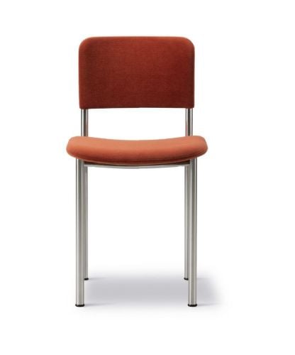 Fredericia Furniture 3414 Plan Vollgepolsterter Stuhl SH: 45 cm – Gentle 373/Gebürsteter Stahl