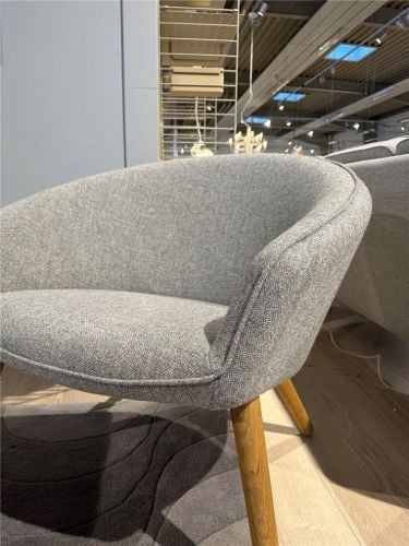 Fredericia Furniture 2632 Ditzel Lounge Chair SH: 37 cm – Hallingdal 130/180/geölte Eiche