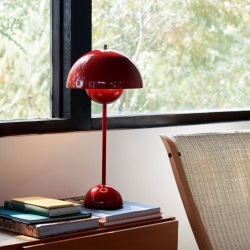 &Tradition Flowerpot VP3 Tischlampe H: 50 cm - Zinnoberrot