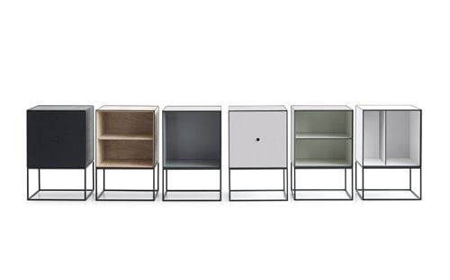 Audo Copenhagen Rahmen 49 49x49 cm inkl. Tür und Regal – Räuchereiche OUTLET