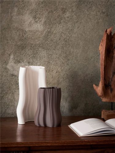 Ferm Living Moire Vase Klein H: 20 cm - Anthrazit OUTLET