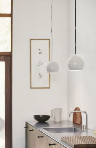 Frandsen Ball Pendant 1115 Ø: 18 cm - Glänzendes Hellgrau OUTLET