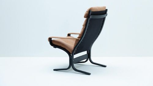 LK Hjelle Siesta Classic Sessel hoch mit Armlehnen SH: 45 cm – Schwarz/Dünenkamel