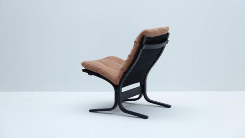 LK Hjelle Siesta Classic Sessel niedrig SH: 45 cm – Schwarz/Dunes Camel