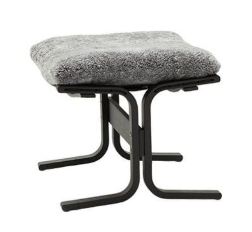 LK Hjelle Siesta Ovis Fodskammel - Black/Sheepskin Scandinavian Grey